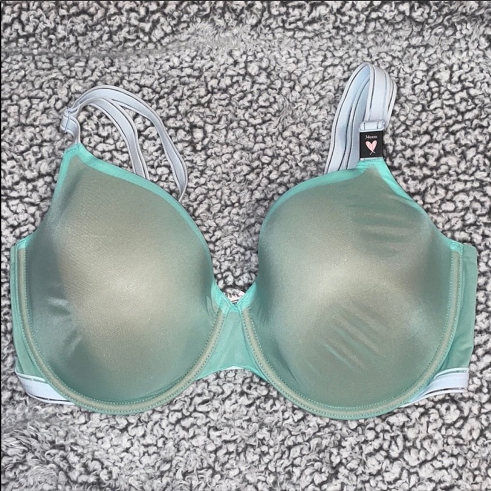 ✨Victoria’s Secret Perfect Coverage Bra - 34DDD✨